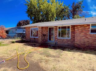 1304 W 5th St #2, Grandview, WA 98930