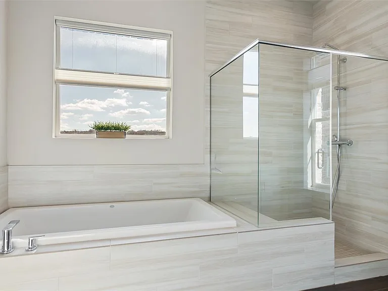 1411 Town Creek Dr #4 — Photo 26