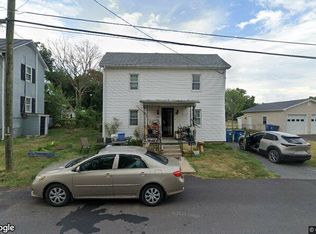 108 Treadwell St, Berryville, VA 22611