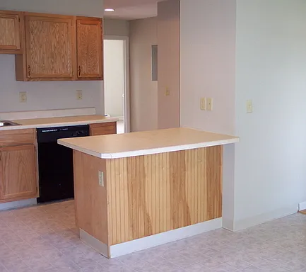 Willow Wood Apartment Homes — Photo 3