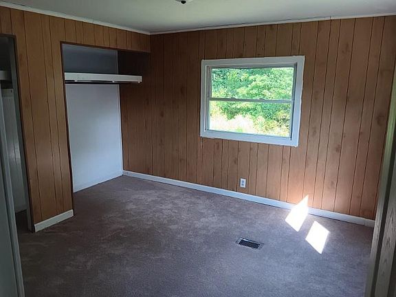 3rd image of 1216 Greenwich Ct