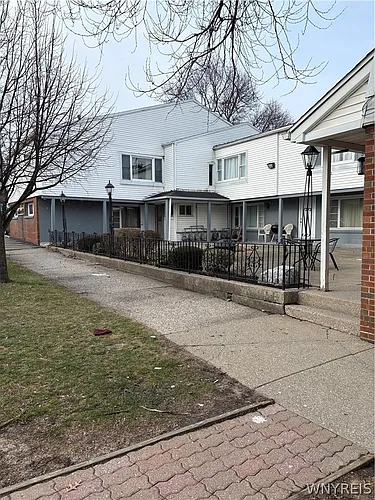 19 California Dr #5 Photo 1