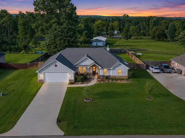 18341 Timber Oaks Dr, Lindale, TX 75771