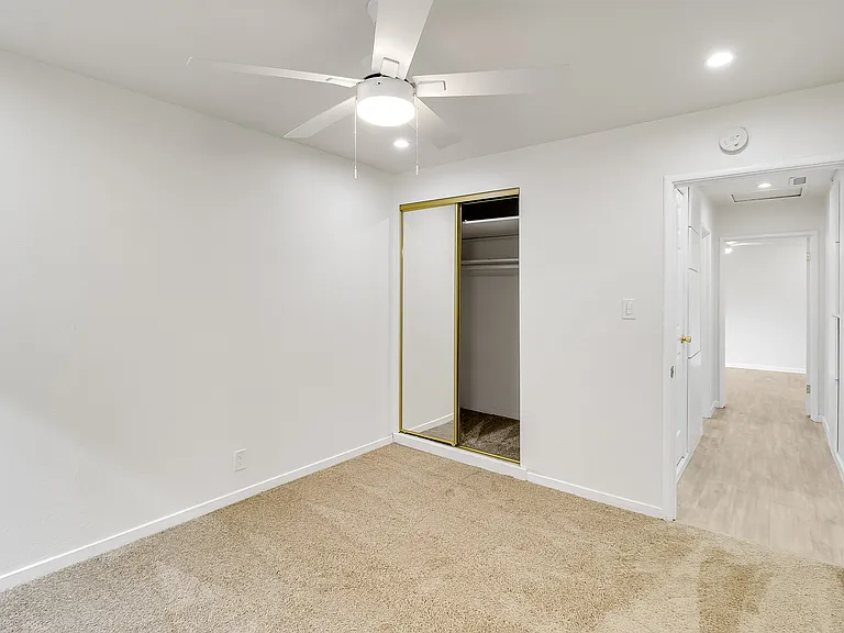 4060 Clayton Rd — Photo 41