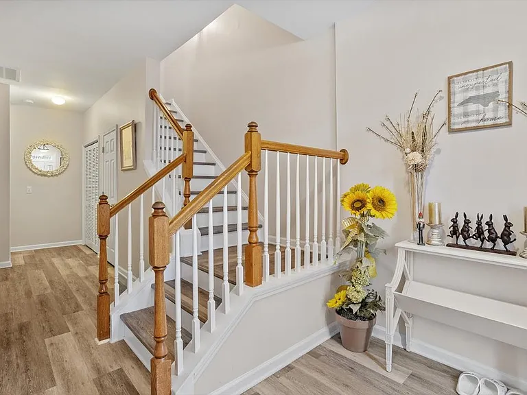 104 Linden Park Ln — Photo 11