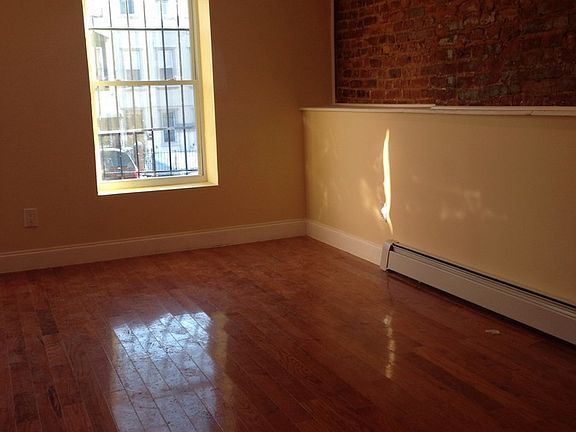 3rd image of 1047 Herkimer St #2