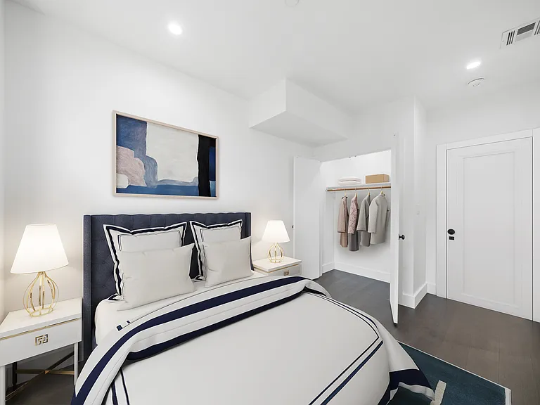239 E 28th St #2D — Photo 3