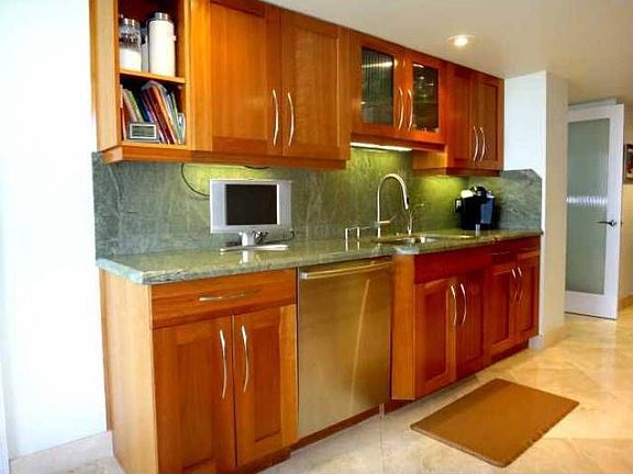 Kitchen Alternate View