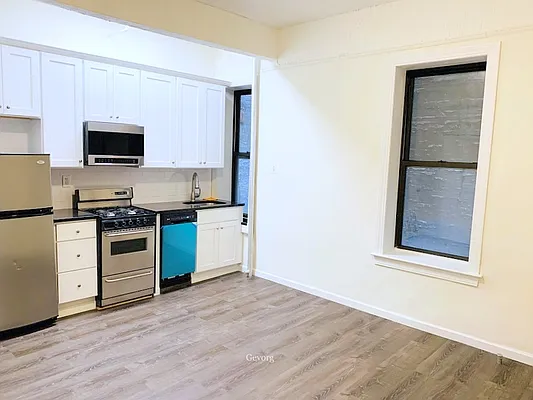 Rented by Corcoran | media 1