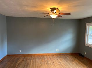 2703 E Linwood St, Springfield, MO 65804