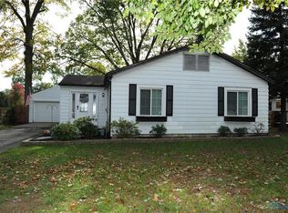 6955 Springfield Dr, Holland, OH