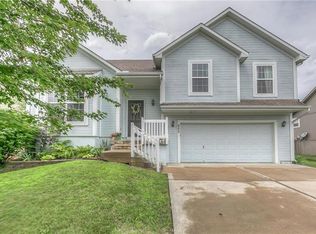 650 S Maple St, Gardner, KS 66030