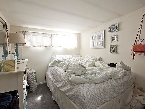 5th image of 154 E 7th St APT 7