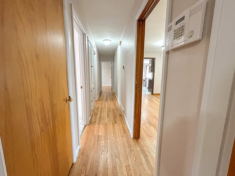 1550 Corina Dr SE — Photo 17
