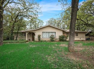 7220 Meadowbrook Dr, Fort Worth, TX 76112