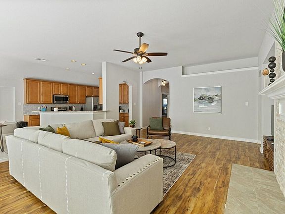 3rd image of 2919 Abby Ln #Id1036285p