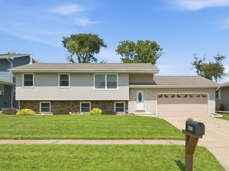 1st image of 1215 Kaplan Dr