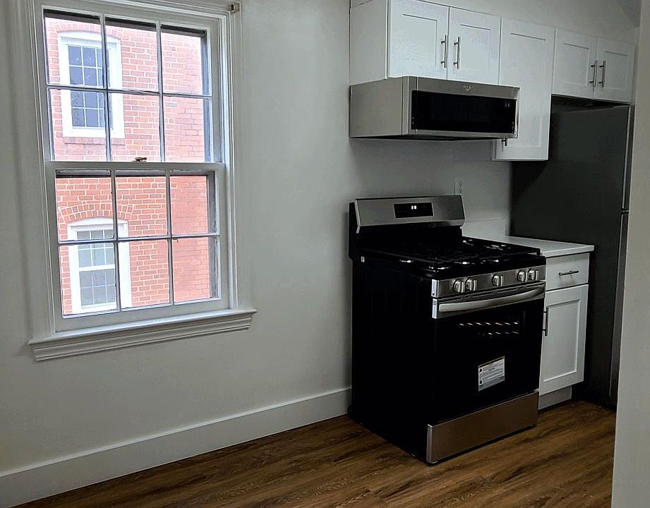 Kitchen (1 of 3)