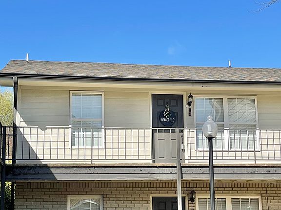 3rd image of 166-1802 Jackson Ave W
