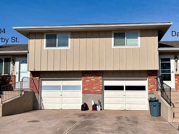 Front of house - 1304 Darby St. unit shown on left side.