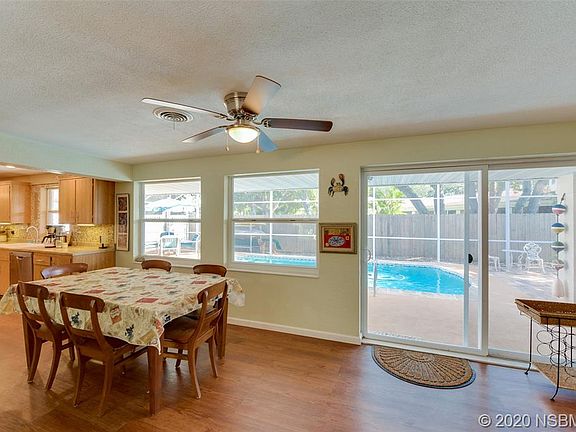 4th image of 806 Oakview Dr