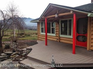 1067 Suncrest Rd, Talent, OR 97540