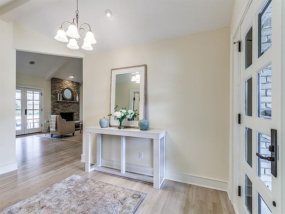 5th image of 6931 Stefani Dr
