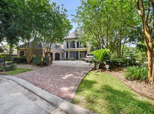 8 Grand View Dr, Youngsville, LA 70592