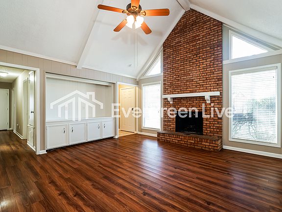 3rd image of 150 Wheatley Pl