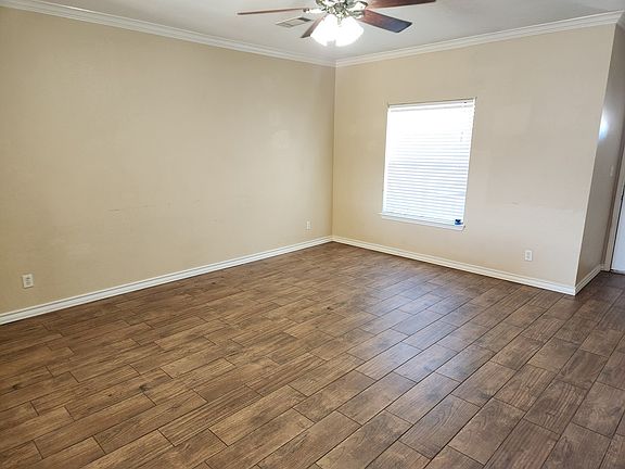 4th image of 4503 Crockett Ave APT A
