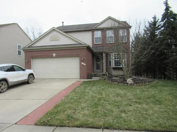 416 Otter Run, Holly, MI 48442