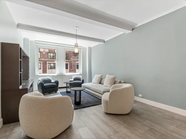 111 East 56th Street image 1 of 4