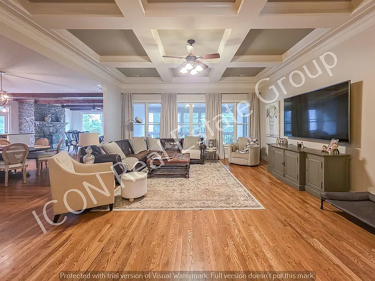 104 Rock Creek Ln — Photo 8