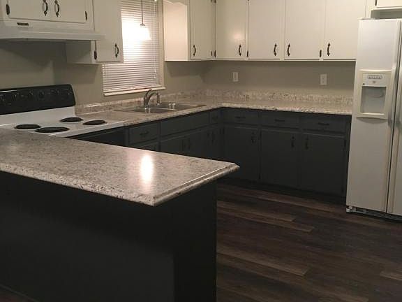 3rd image of 4712 NE 20th Ave