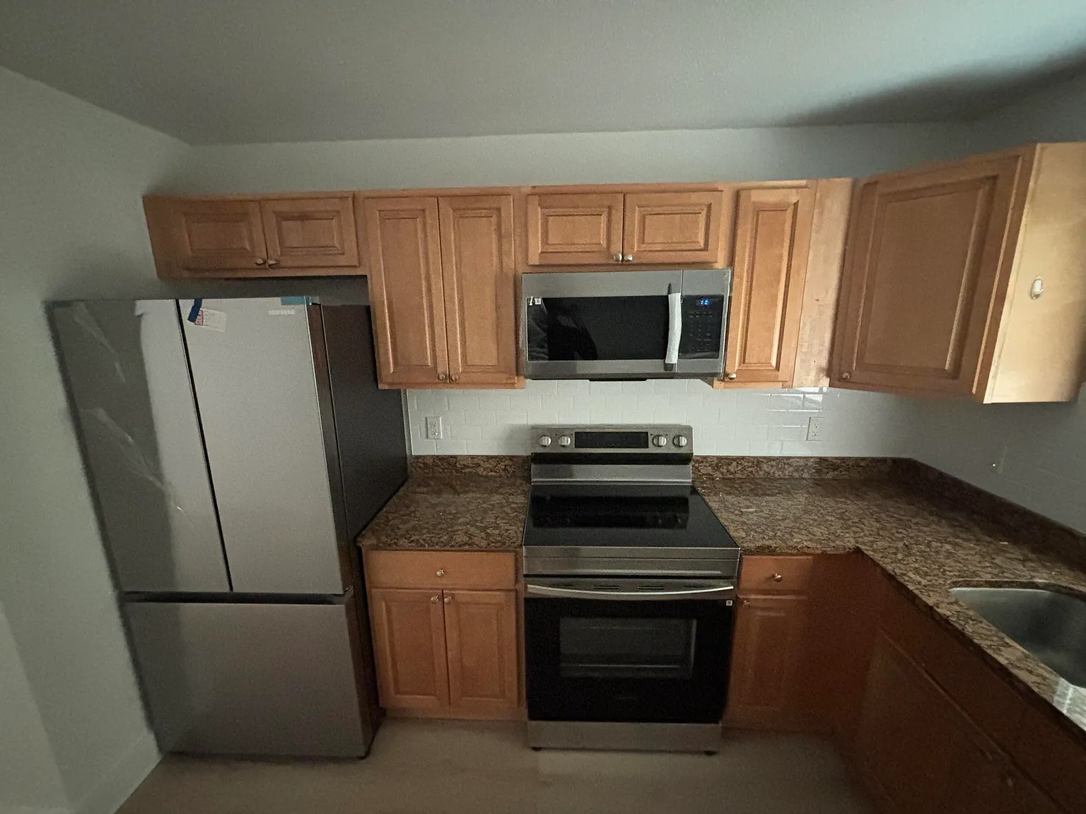 2 bed, 1.0 bath, 800 sqft, $1,900 — Photo 4