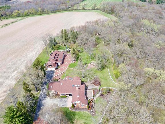 5th image of N6400 Woodridge Ln