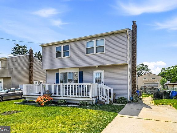 2nd image of 124 Dobbs Ave