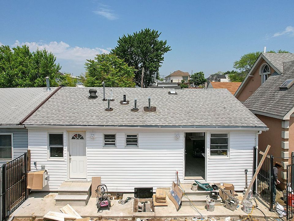 1st image of 164C Grimsby St
