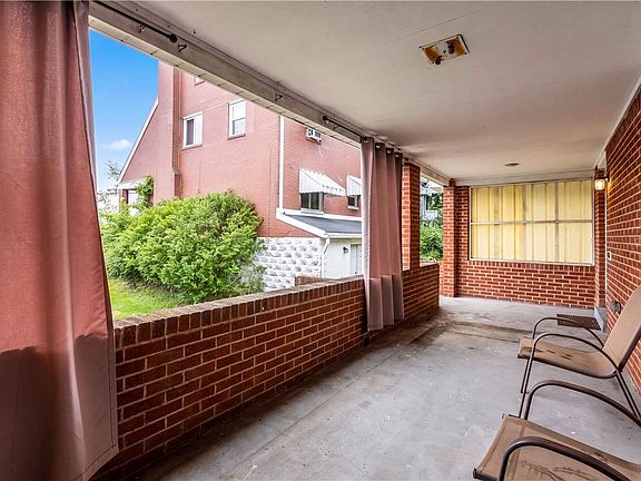 5th image of 7913 Lloyd Ave