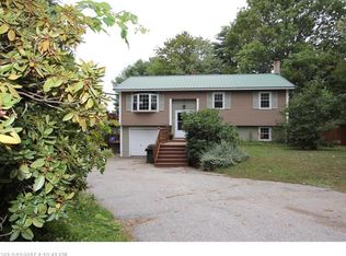 29 Randall Rd, Lewiston, ME 04240