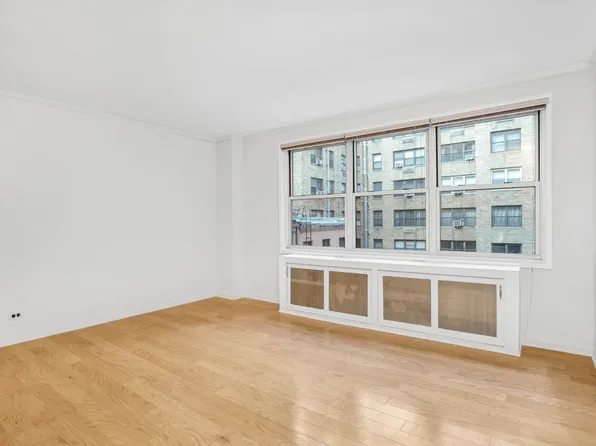 141 East 55th Street 7G image 1 of 9