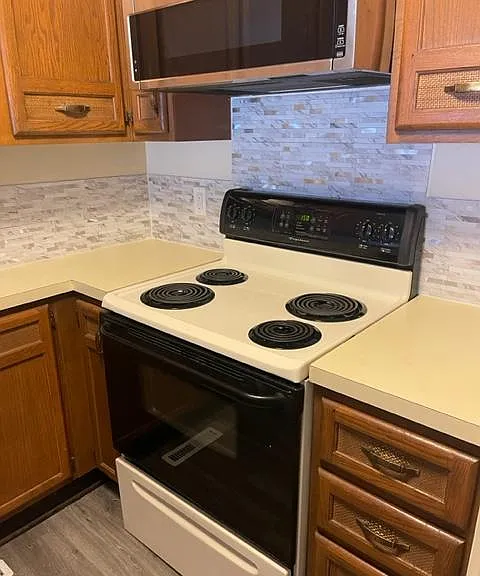2619 Beverly Dr — Photo 13
