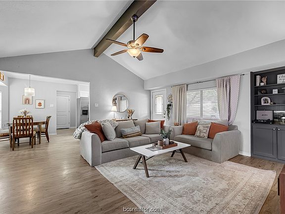 3rd image of 3208 Wildlife Cir