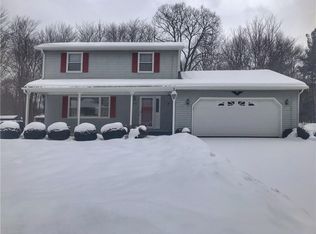 3932 Roxbury Rd, Erie, PA 16506