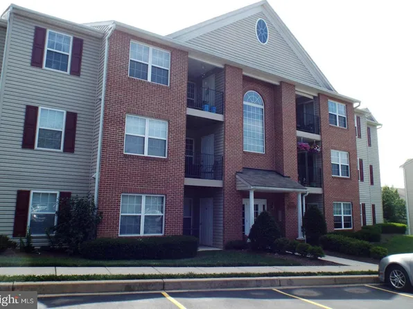 3840 Normandy Dr APT 1B, Hampstead, MD 21074