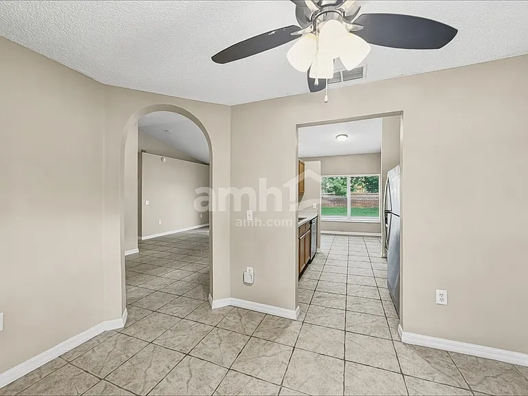 2423 Hybrid Dr — Photo 6