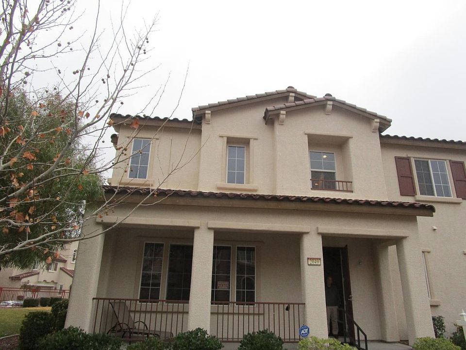 1st image of 2049 Ardilea St