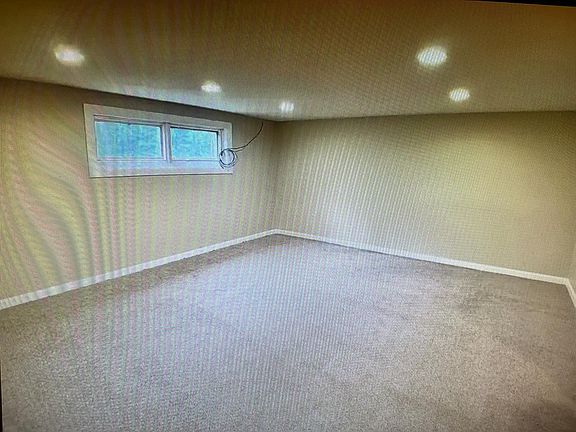 4th image of 3037 Springs Blvd #2