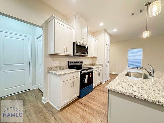 7th image of this home