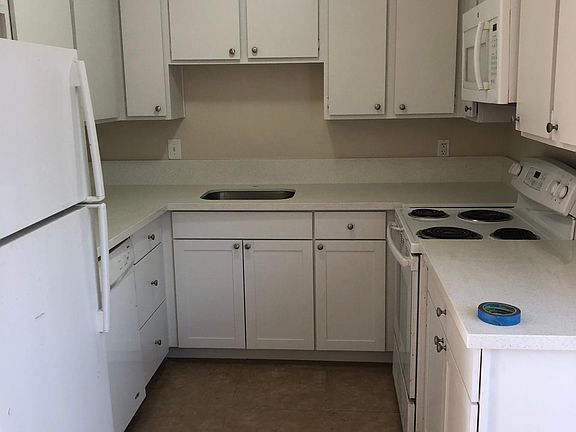 3rd image of 285 S Saturmino Dr #4